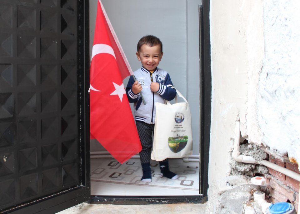 Zabıta Ekiplerimiz Çocuklara Bayram Coşkusunu  Hissettirdi