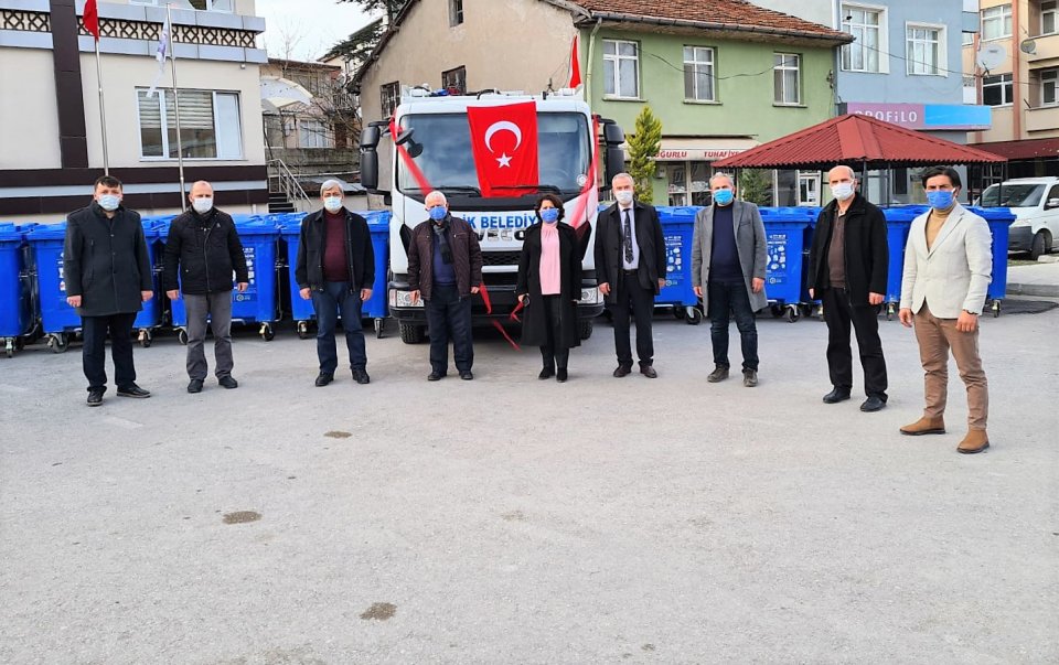 Atık Aracı ve Konteynerleri Hizmete Sunuldu