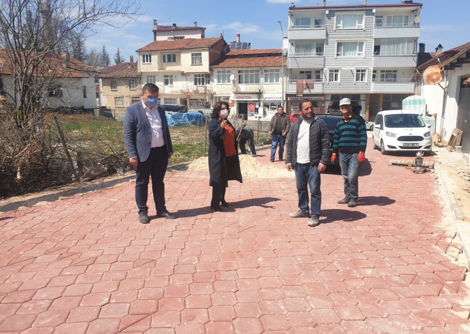 Başkan Özel Sakarya Sokak’ta Yapılan Yol Çalışmasını İnceledi