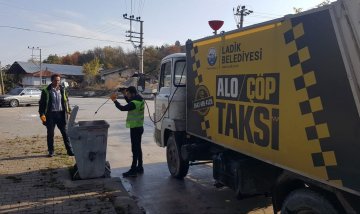 Ladik Belediyesi Çöp Konteynerlerini İlaçlıyor