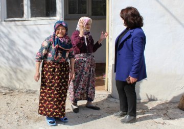 Başkan Özel Ziyaretlerine Devam Ediyor