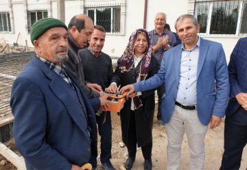 Başkan Özel Tekkealtı Hafızlık Kur'an Kursu’nda Temel Atma Törenine Katıldı