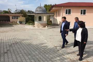 Başkan Özel Mahalle Mahalle Geziyor