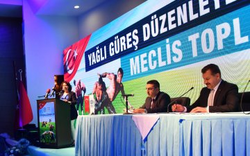 Başkan Özel Yağlı Güreş Düzenleyen Kentler Birliği Meclis Toplantısı’na Katıldı